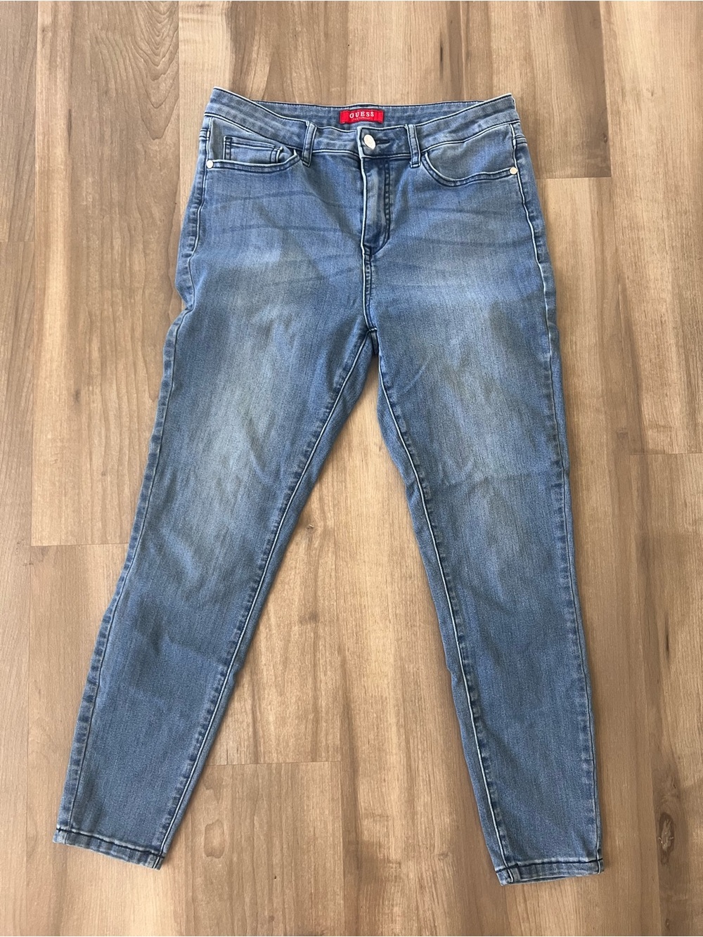 GUESS Blue Denim Jeans with Back Triangle Logo - Picture 2 of 4